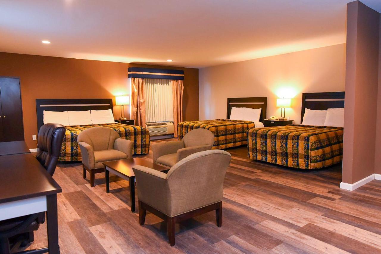 Capital Inn And Suites Rensselaer Eksteriør billede