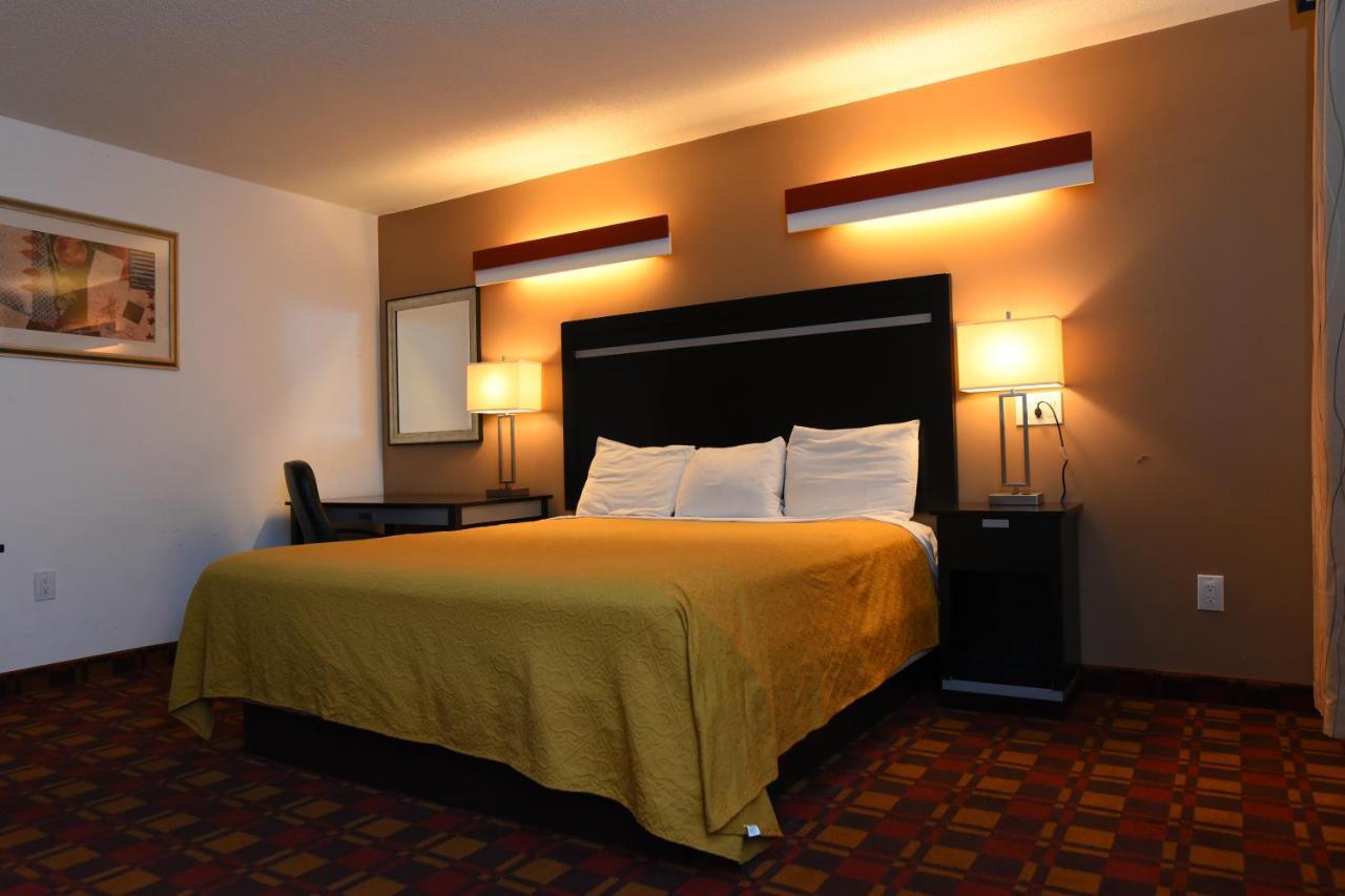 Capital Inn And Suites Rensselaer Eksteriør billede